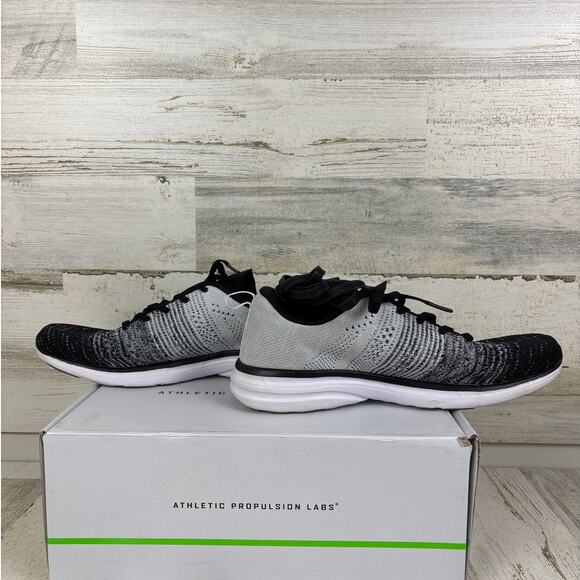 APL womens 11 Techloom Pro Sneaker black white running shoe athletic tennis shoe - Picture 5 of 8